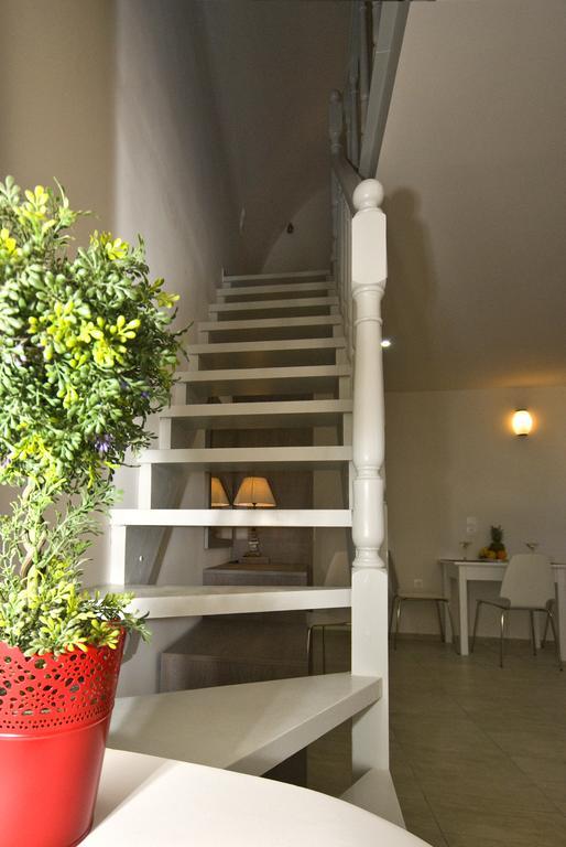 Alafouzos Studios & Apartments Kamari  Phòng bức ảnh