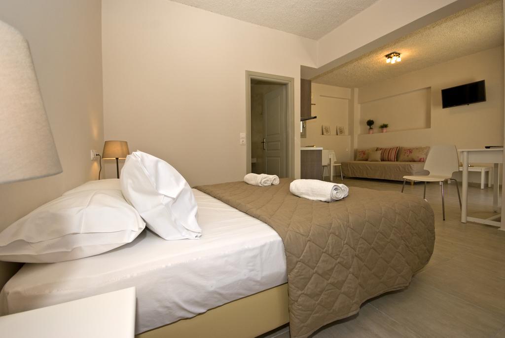 Alafouzos Studios & Apartments Kamari  Phòng bức ảnh